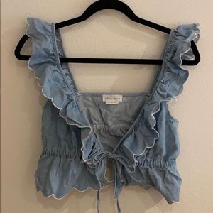 Lovers + FRIENDS front tie crop